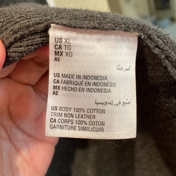 Women’s Comfy multi color open front sweater. Nice thickness - Picture 4 of 5